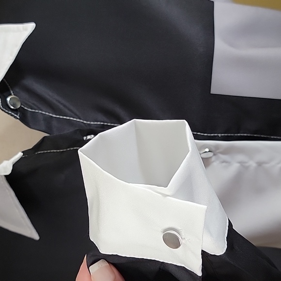 Black and White Color Block Blouse - Picture 4 of 7
